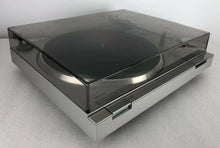 Load image into Gallery viewer, MAGNAVOX TURNTABLE
